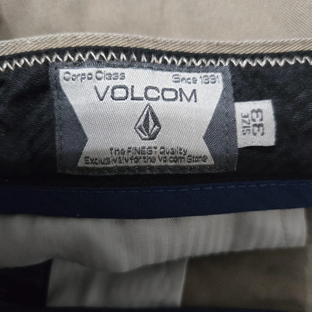 Volcom Shorts‎ Mens 38 Beige Cotton Blend Chino Flat Front Summer Casual Canvas